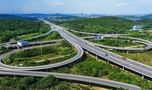 天全钢筋套筒应用于高速公路